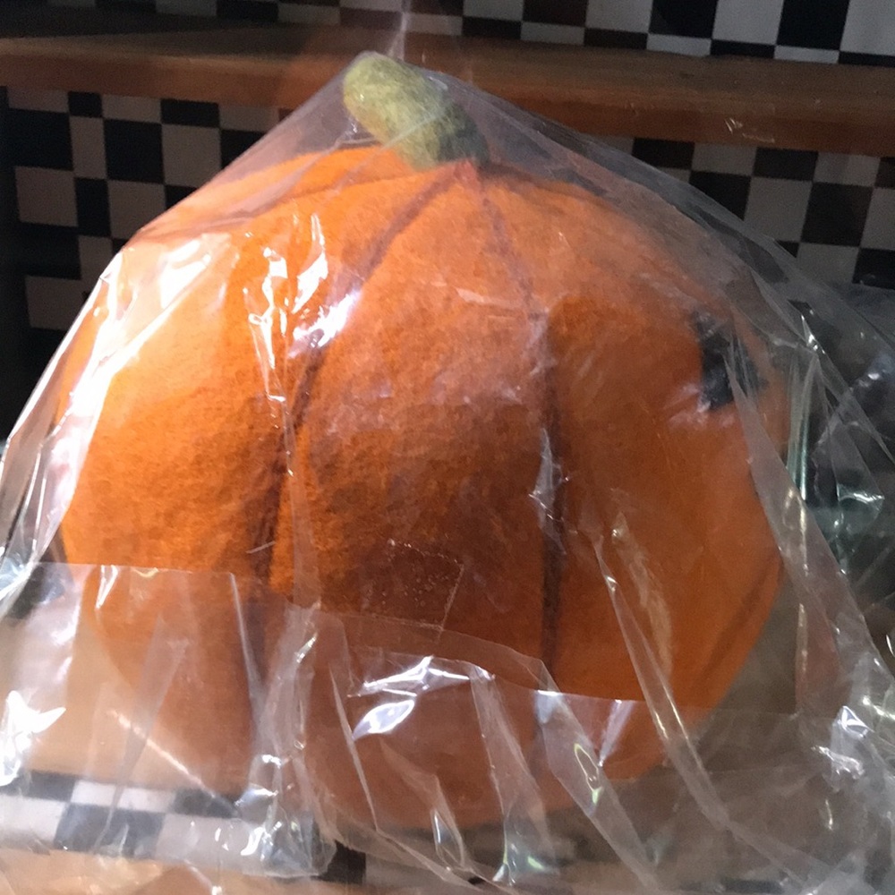 Pottery Barn kids Exclusive Handmade Orange Jack-O'-Lantern Wool Felt Pumpkin - Picture 7 of 16